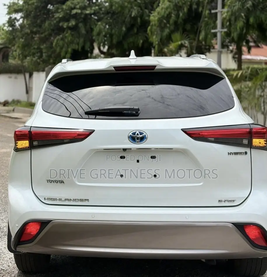 Toyota Highlander 2021 White