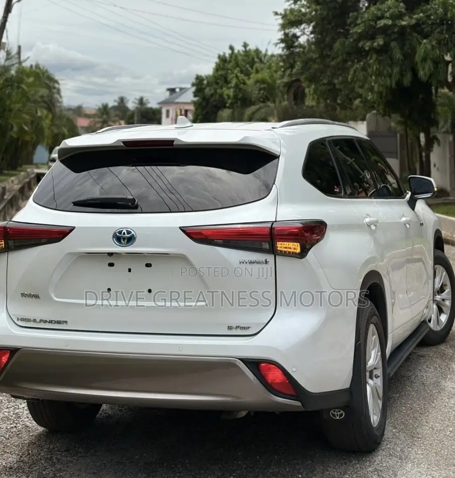Toyota Highlander 2021 White