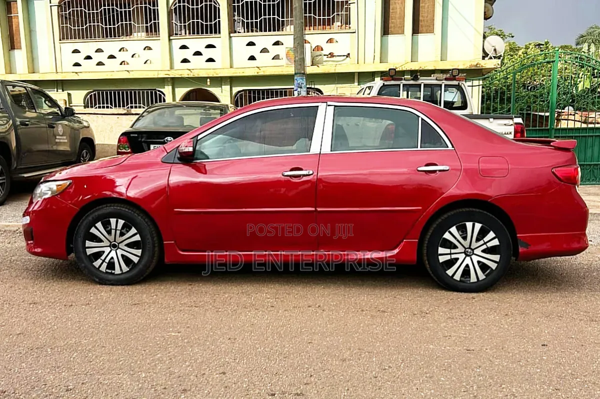 Toyota Corolla 2010 Red