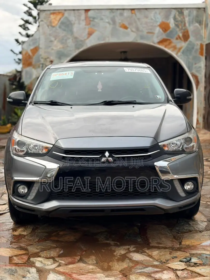 Mitsubishi Outlander Sport LE 2.0 2018 Gray