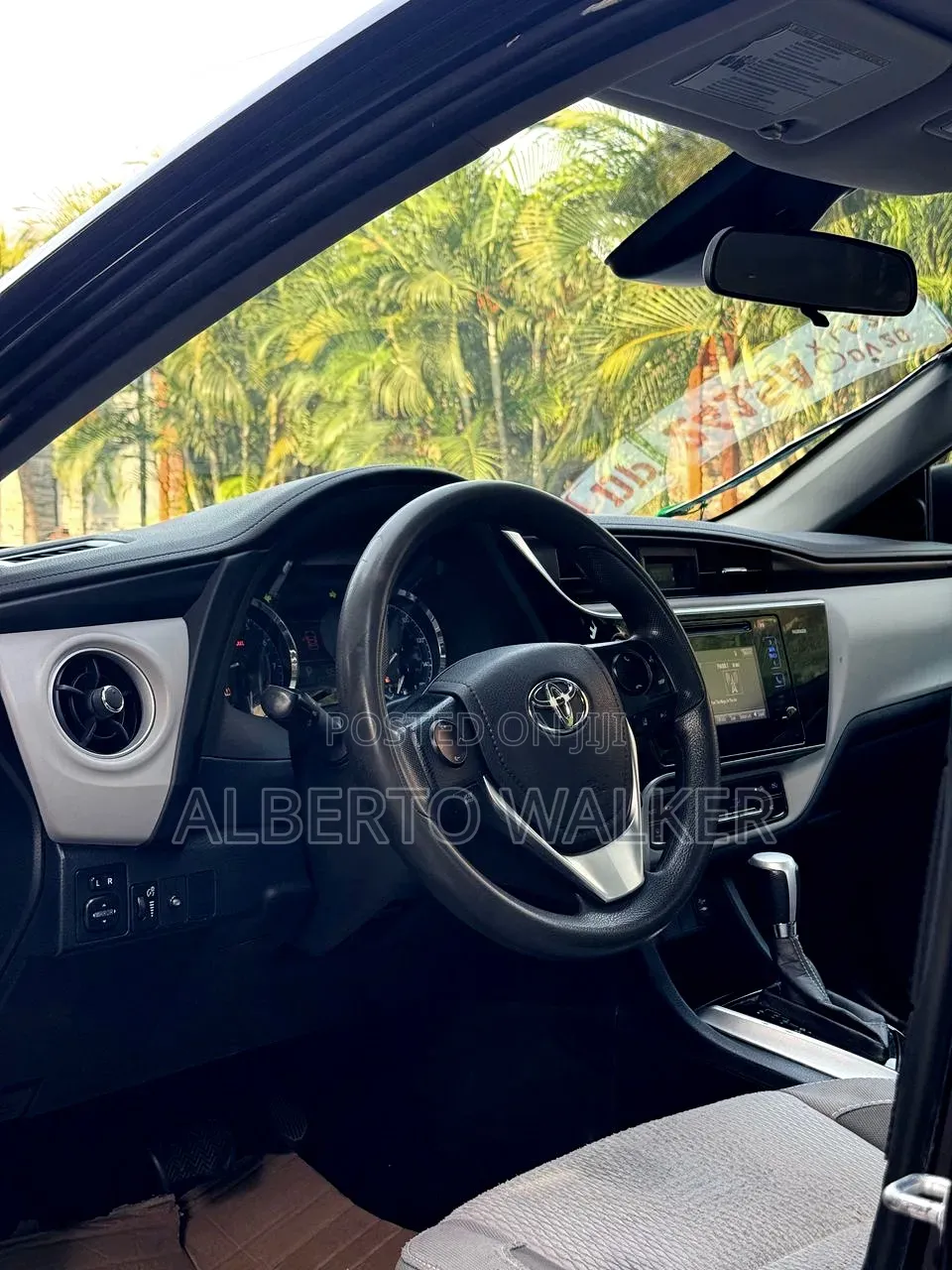 Toyota Corolla 2018 Black