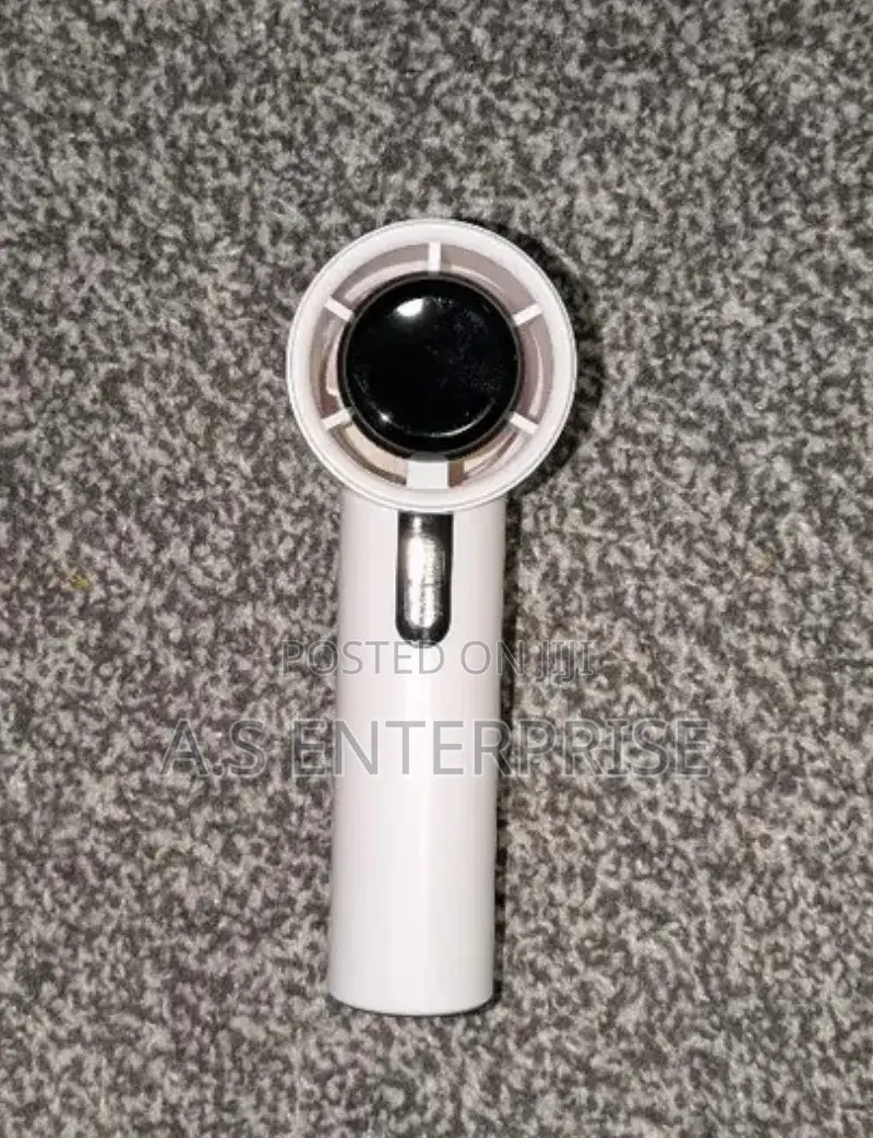 New Turbocharged High-Speed Handheld Fan With High Speed and 1800mah