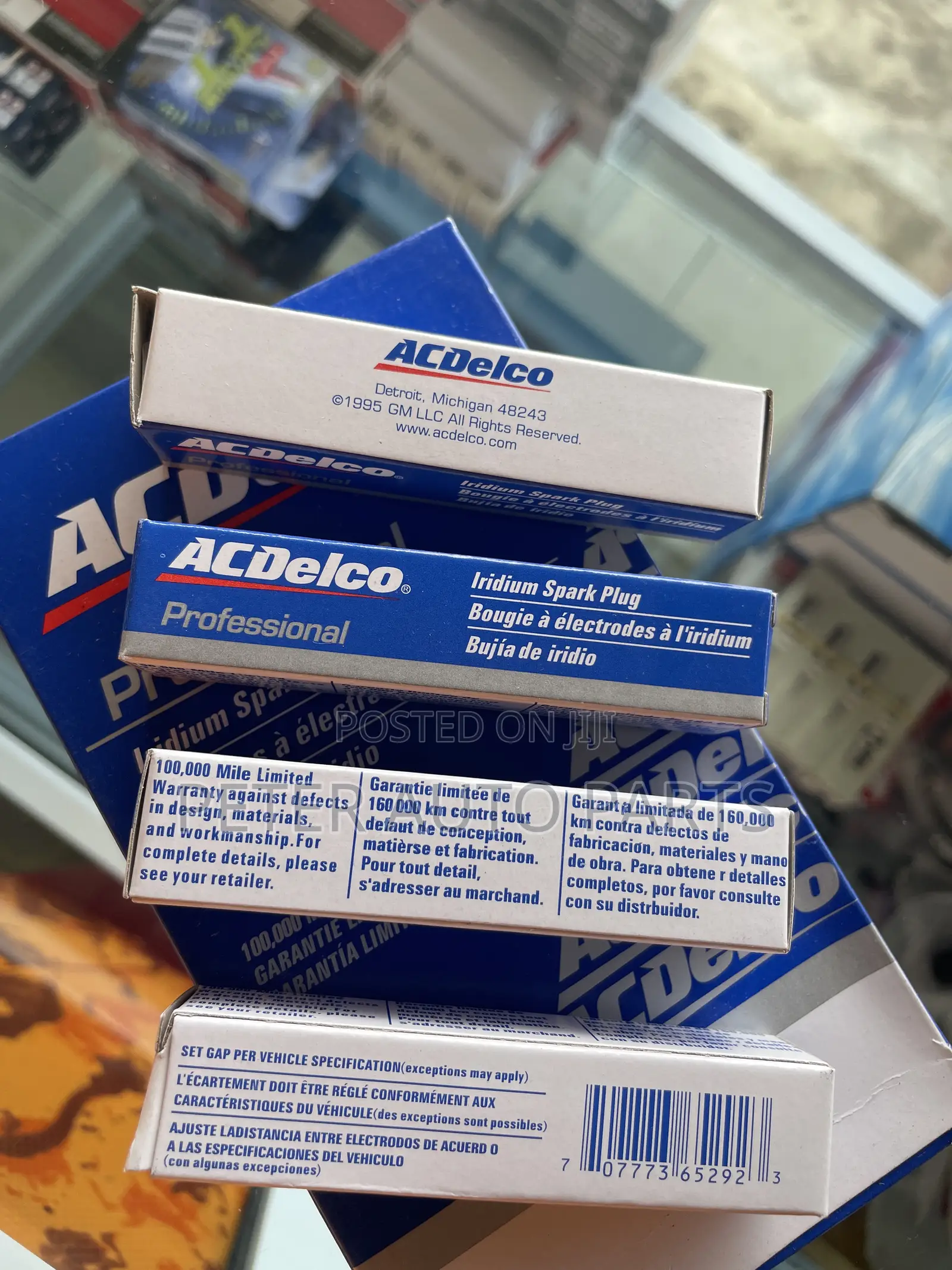 Acdelco Spark Plugs for Chrysler 200. Original.
