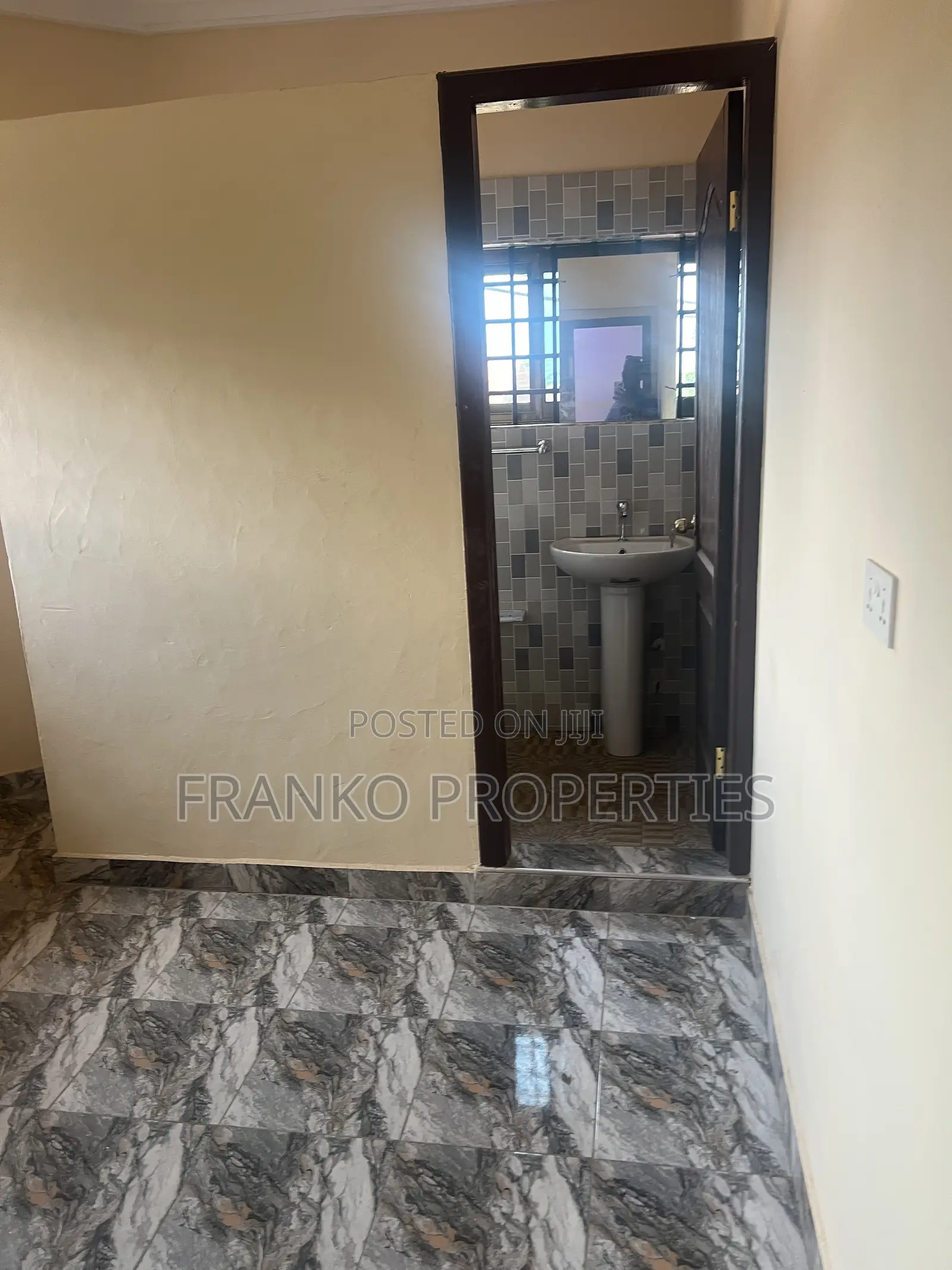 2bdrm Apartment in Franko Properties, Lake Side Estate for rent