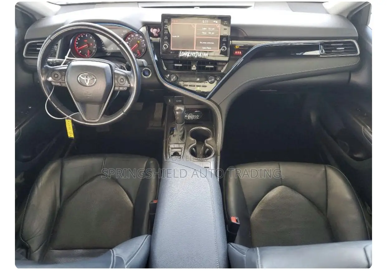 Toyota Camry 2021 Gray