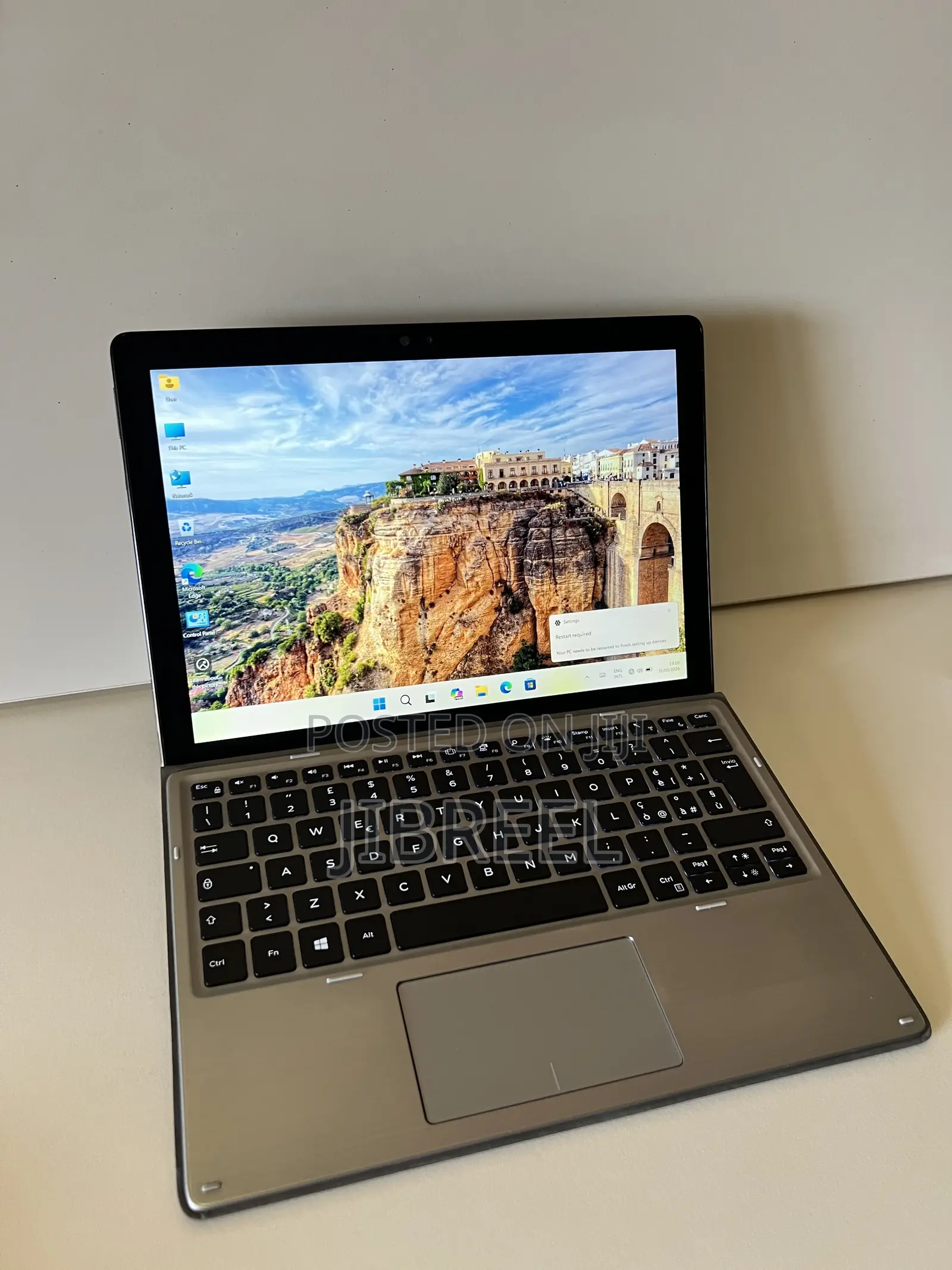 Laptop Dell Latitude 7200 2-in-1 16GB Intel Core i5 SSD 256GB