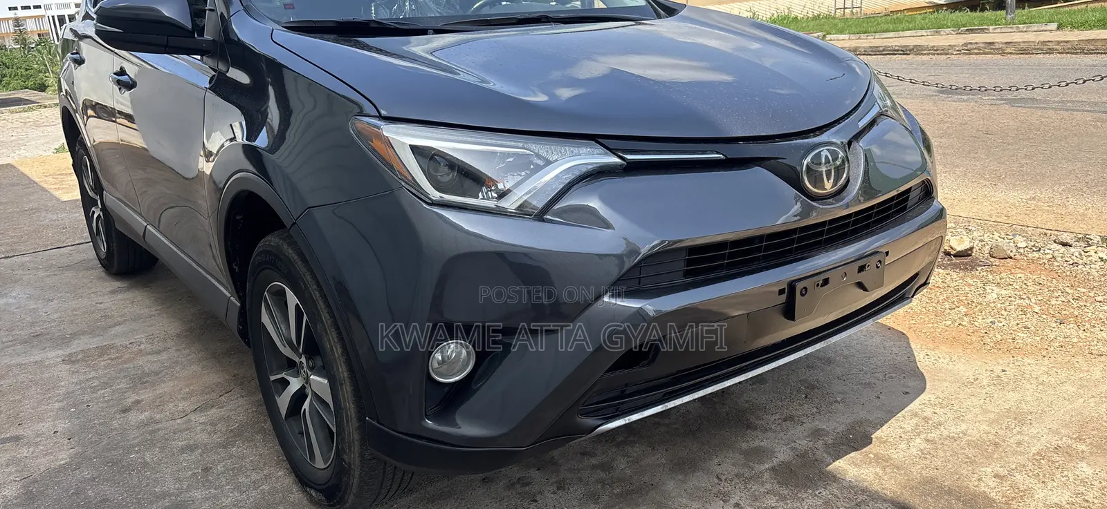 Toyota RAV4 XLE 4dr SUV AWD (2.5L 4cyl 6A) 2018 Gray