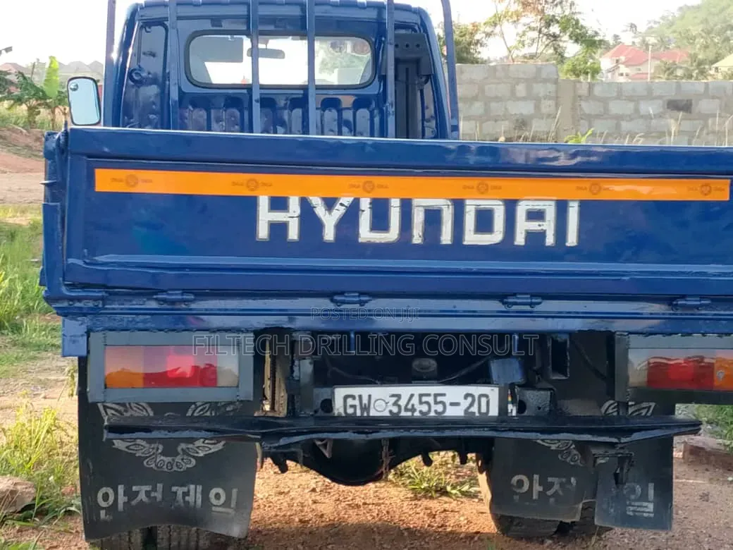 Hyundai Mighty 2