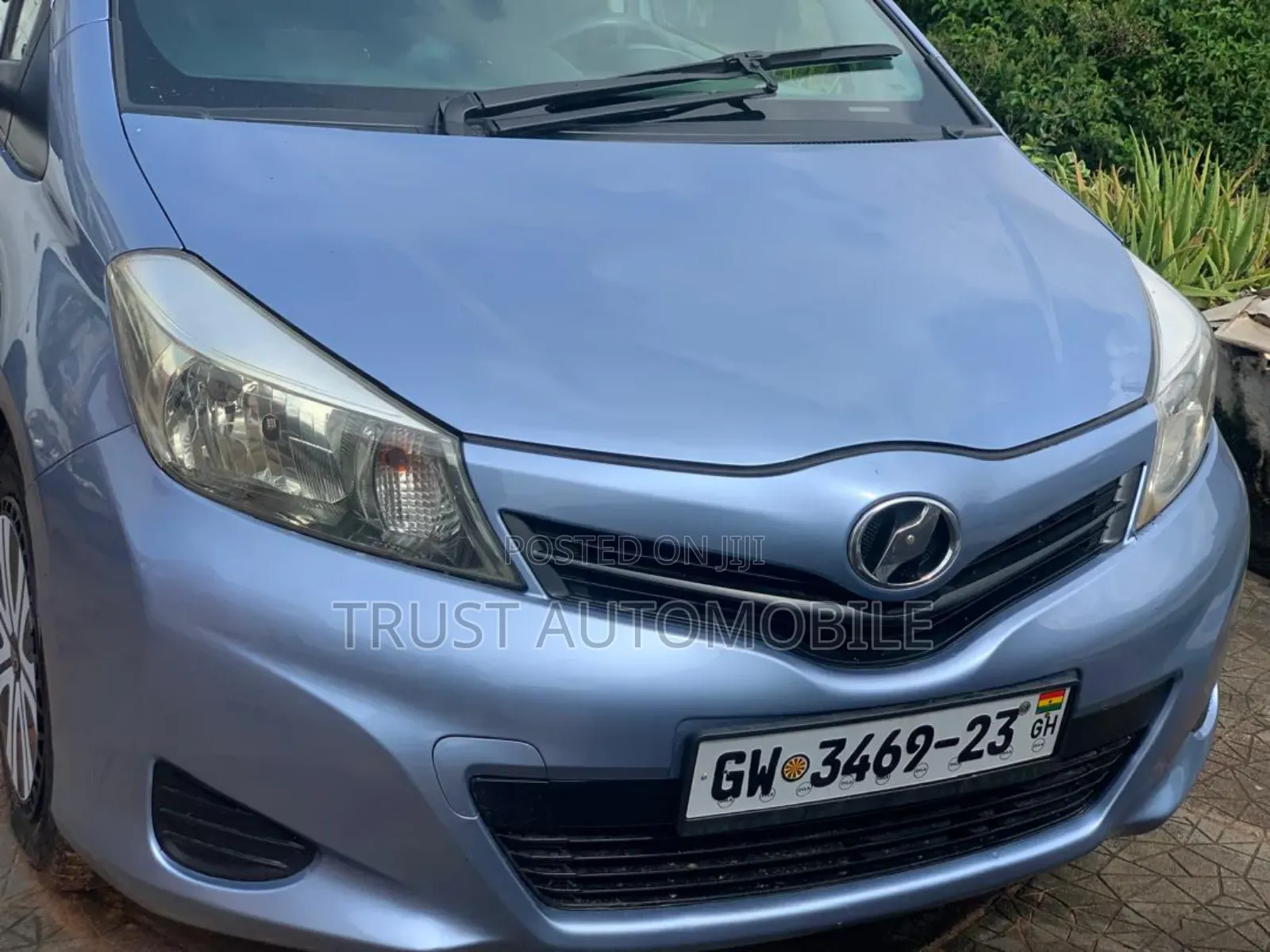 Toyota Vitz 1.3 FWD 5dr 2013 Blue