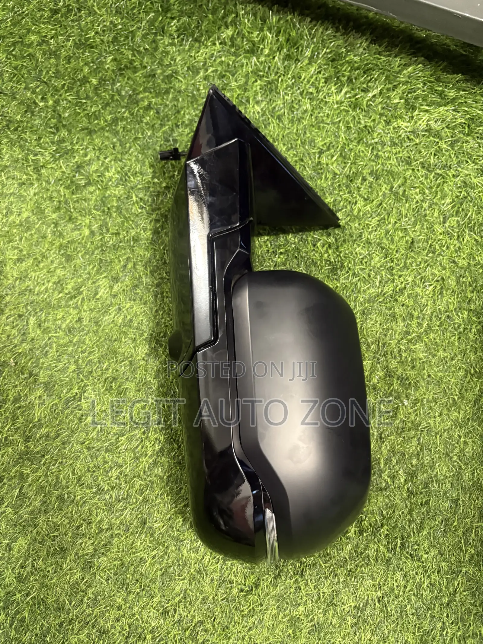 Toyota Tundra 2023,2024,2025, Driving Mirror Complete Available