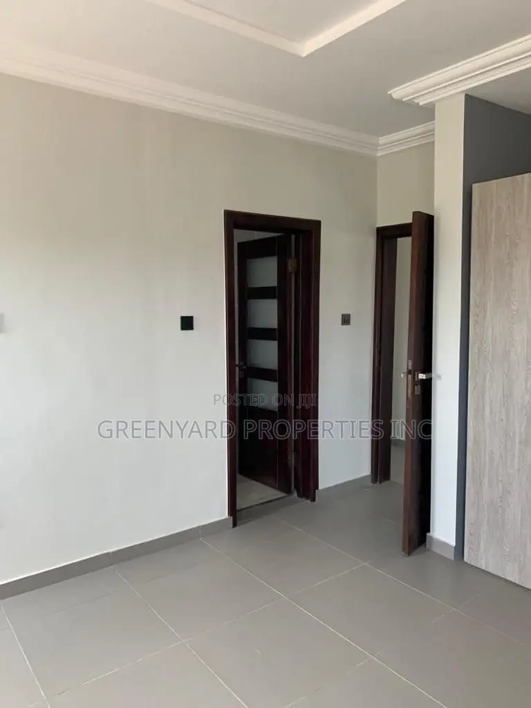 2bdrm Apartment in Roundabout, Tseaddo for rent