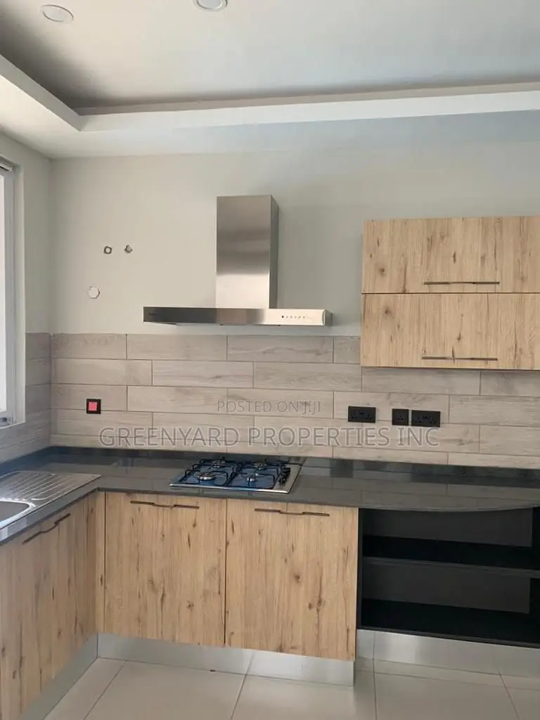2bdrm Apartment in Roundabout, Tseaddo for rent