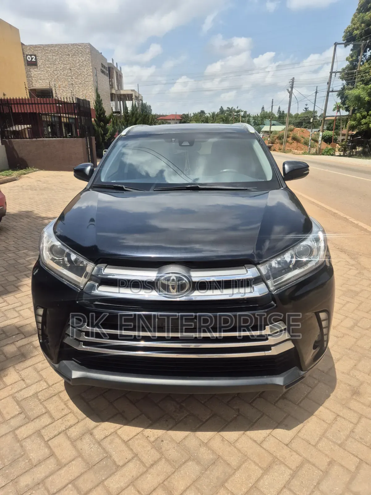 Toyota Highlander SE 4x4 V6 (3.5L 6cyl 8A) 2018 Black