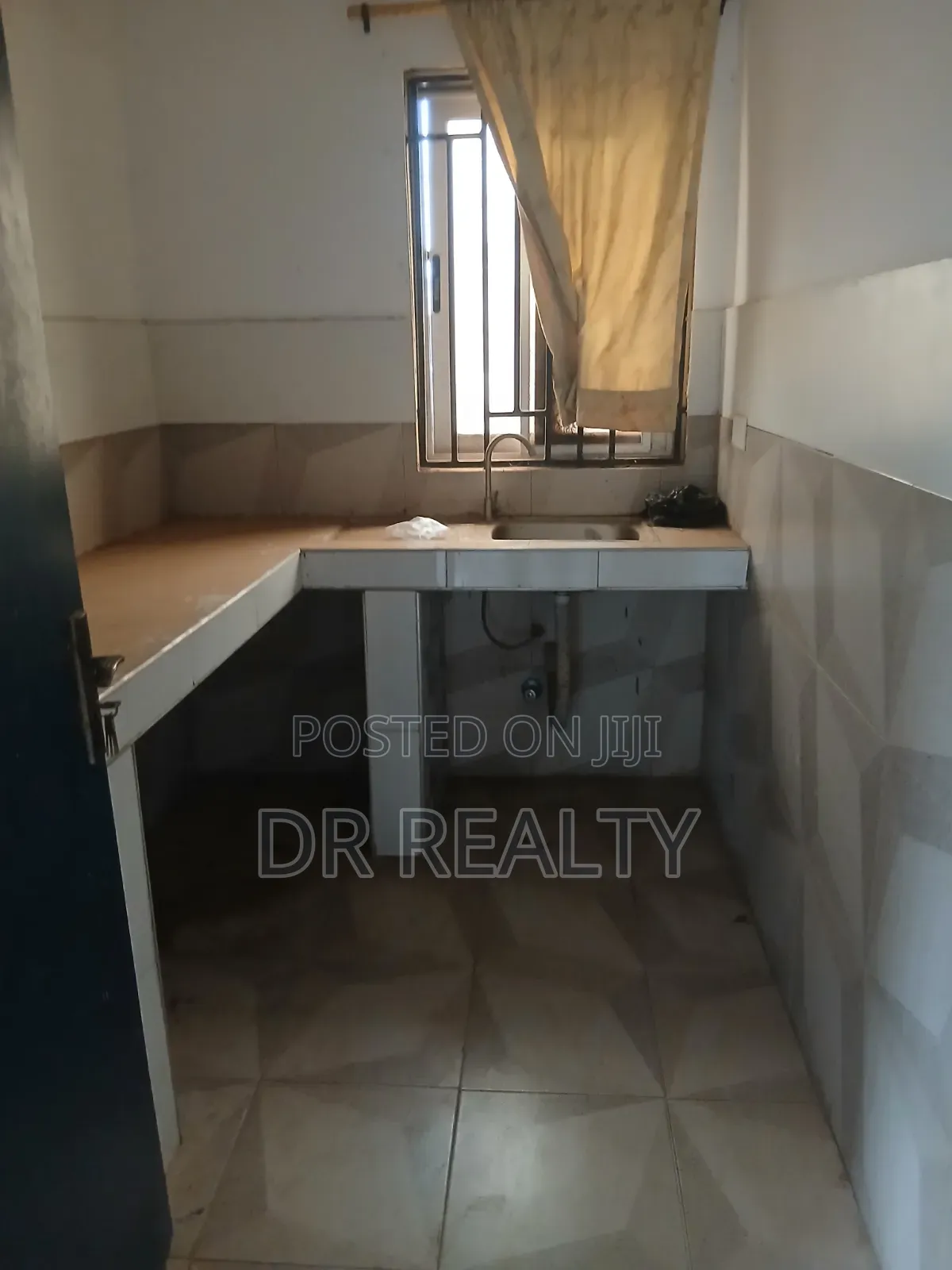 1bdrm Apartment in Gbawe, MacCharty Hills for rent