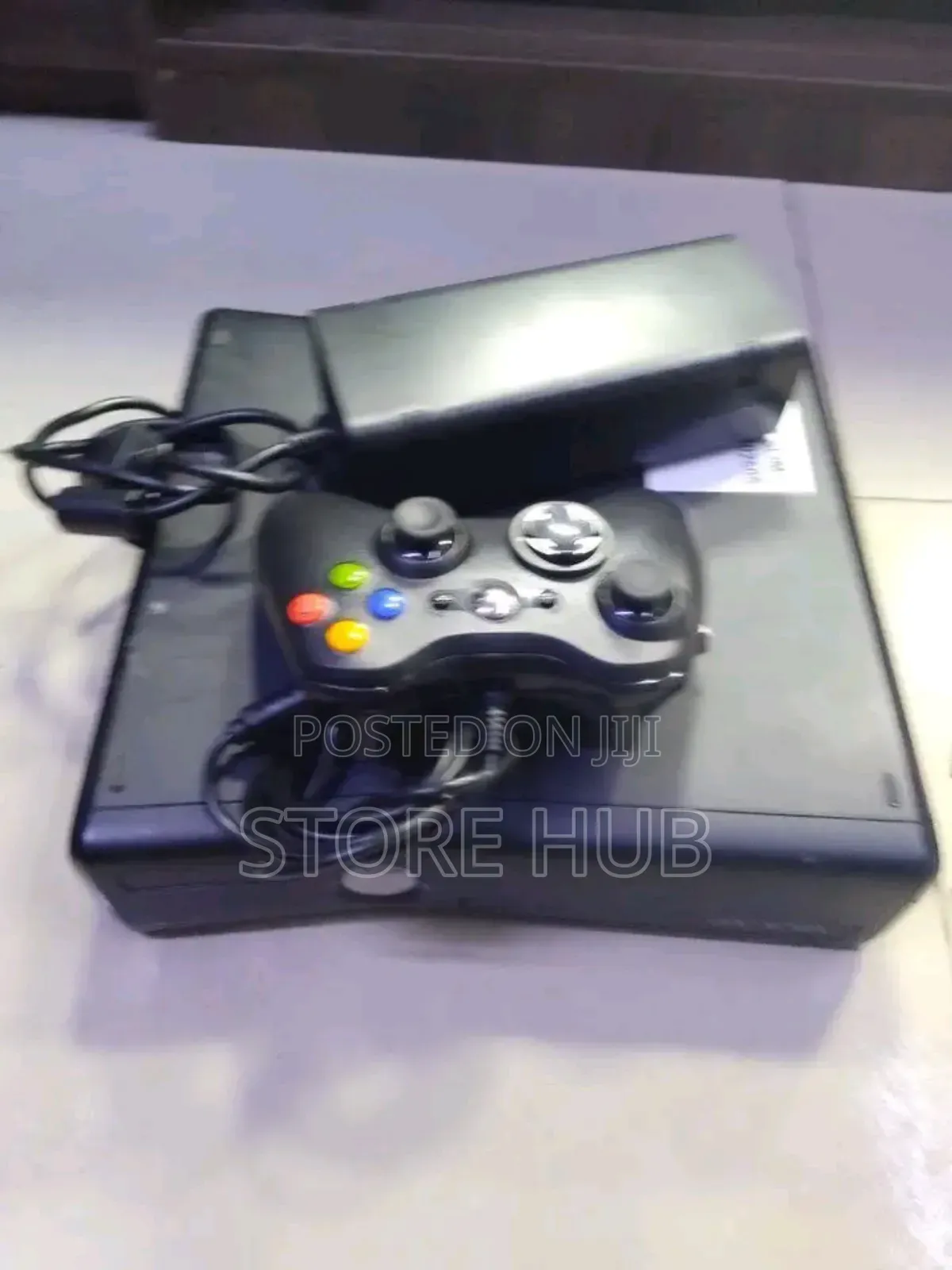 Xbox 360 With Games and Pad