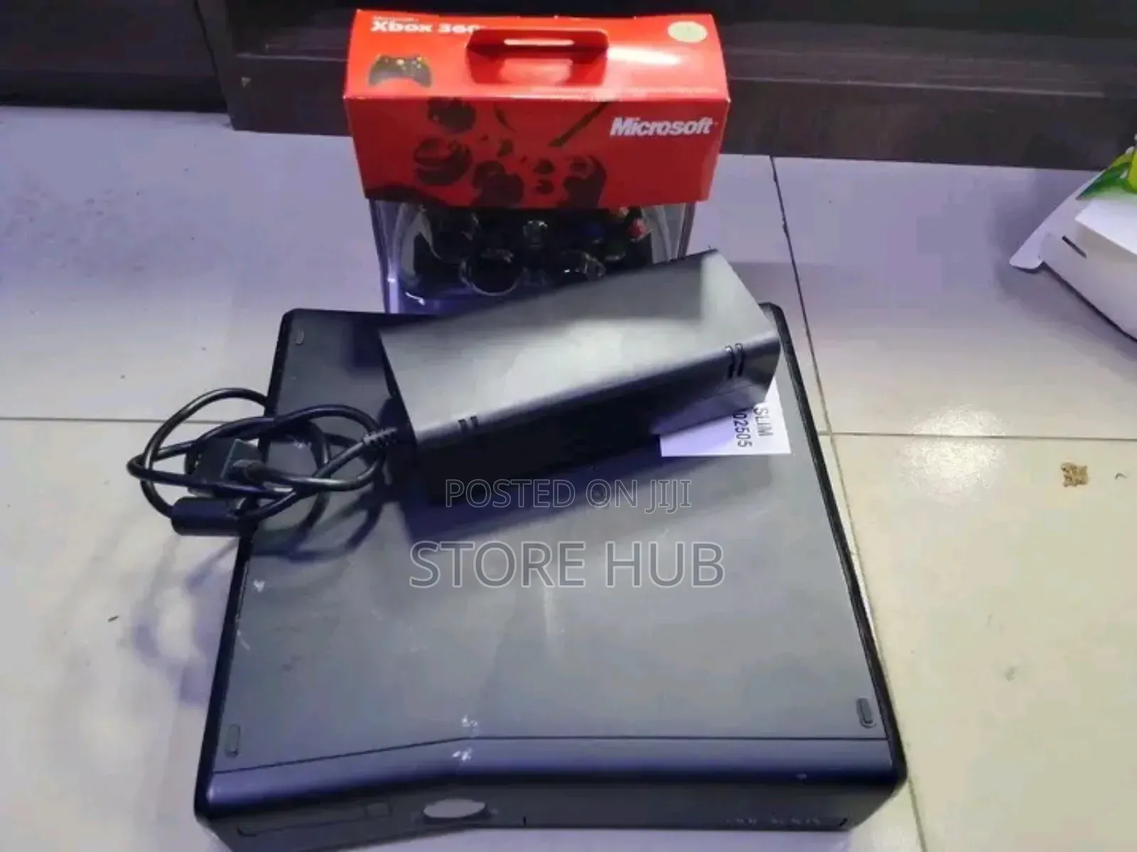Xbox 360 With Games and Pad