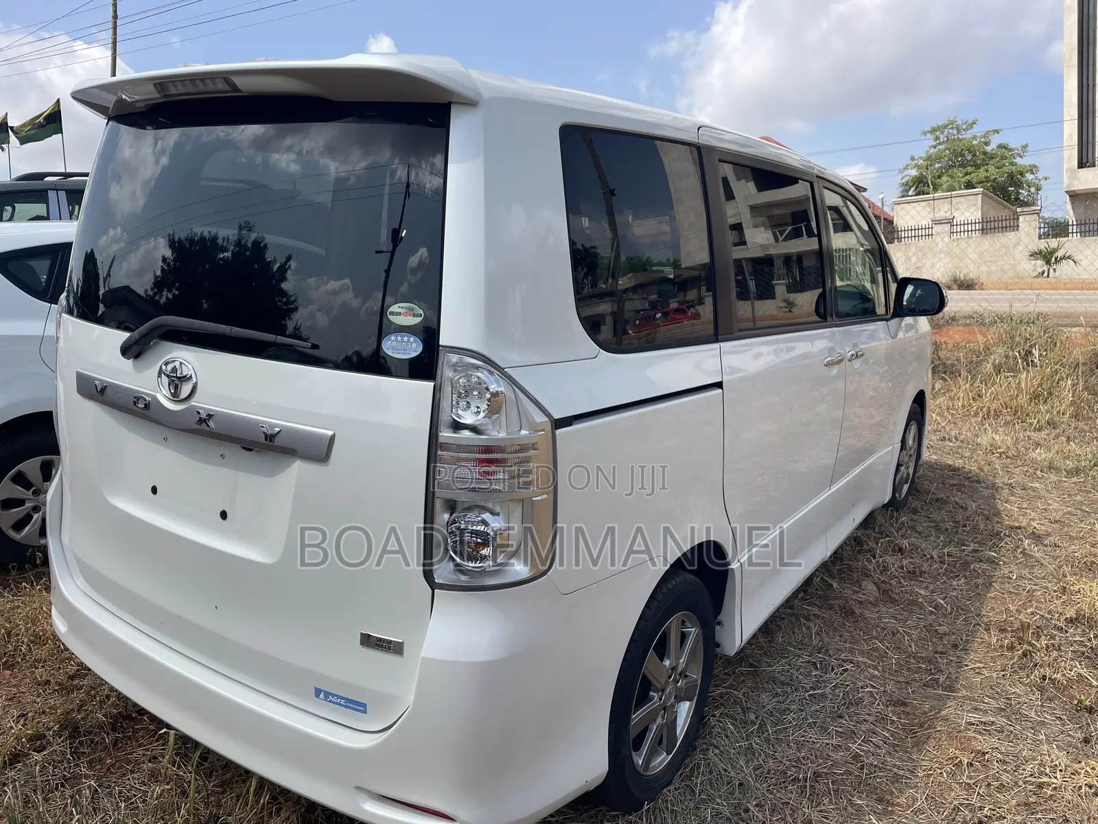 Toyota Voxy 2012 White