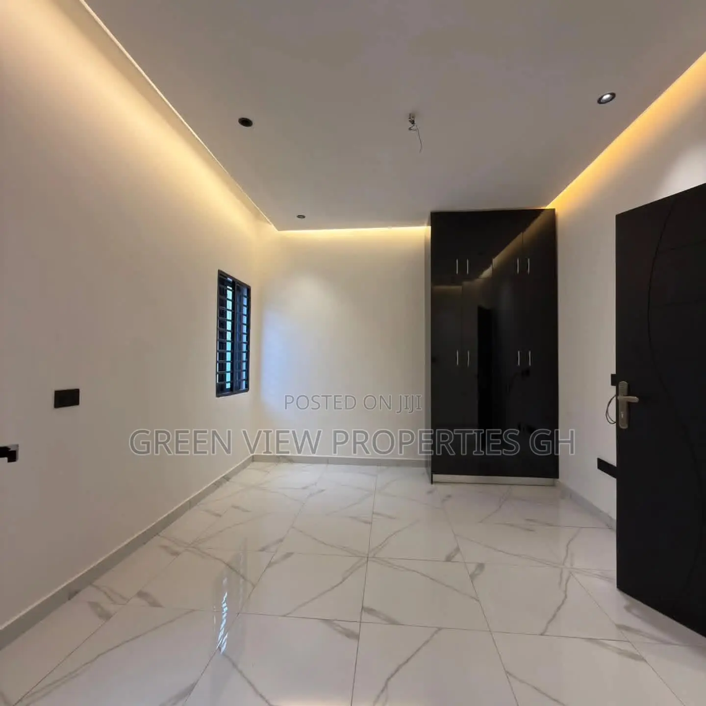 3bdrm House in Lake Side Estate for sale
