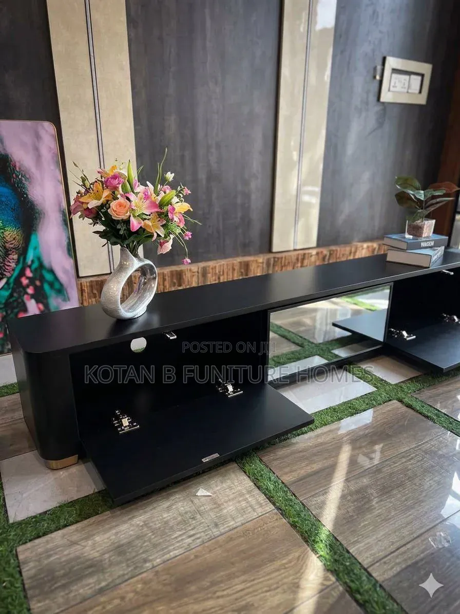 Black Mamba Tv Stand