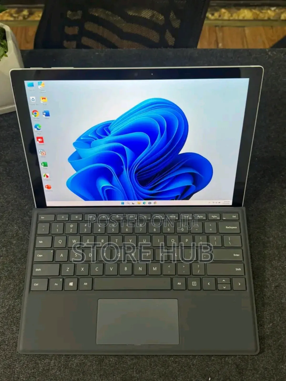New Laptop Microsoft Surface Pro 7 16GB Intel Core i7 SSD 512GB