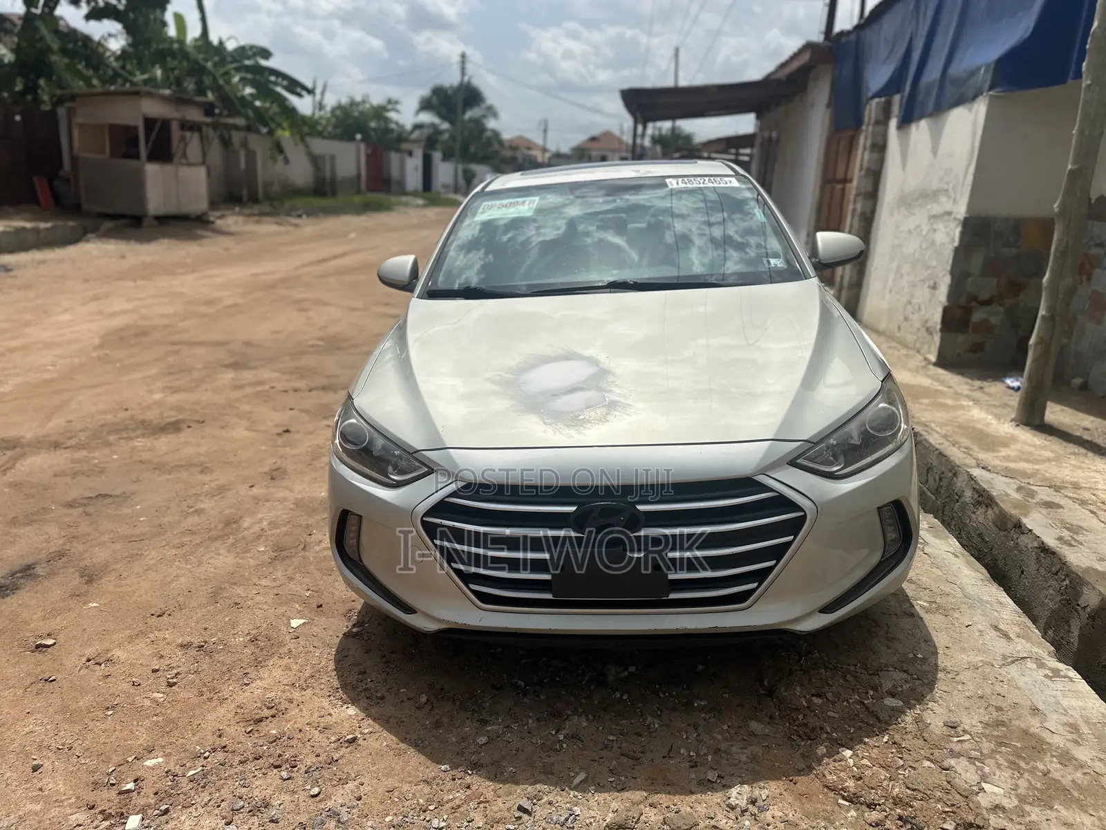 Hyundai Elantra Value Edition 2018 Gold