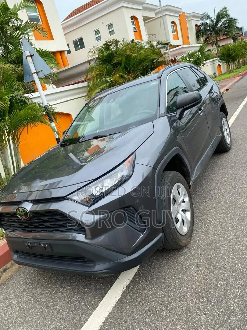 Toyota RAV4 2021 Green
