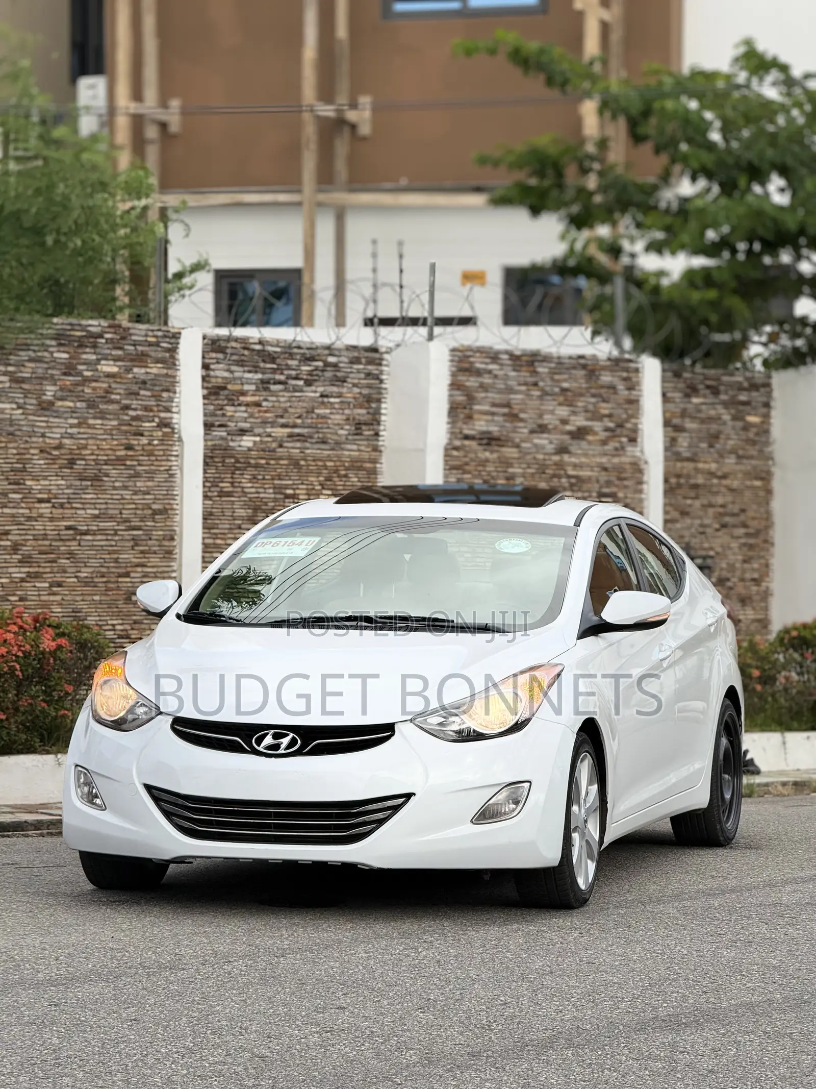 Hyundai Elantra Limited 4dr Sedan (1.8L 4cyl 6A) 2014 White
