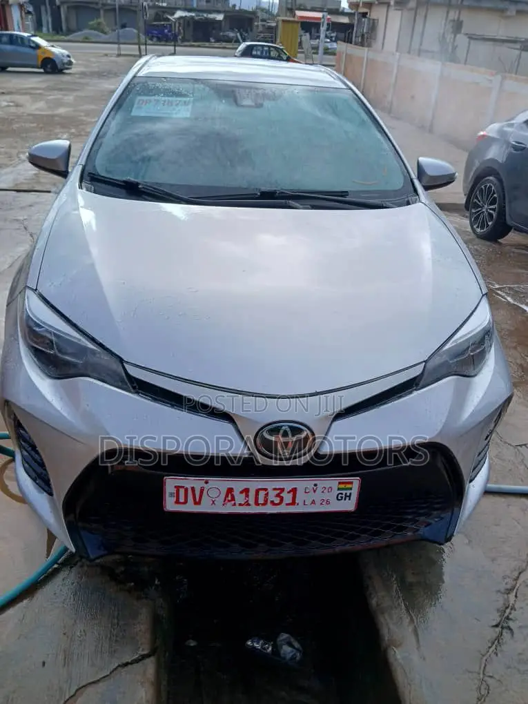 Toyota Corolla 2017 Gray