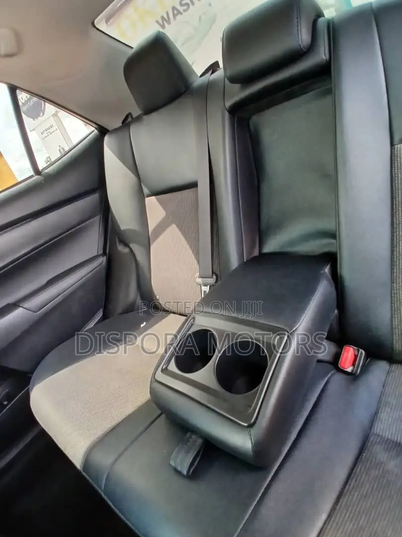 Toyota Corolla 2017 Gray