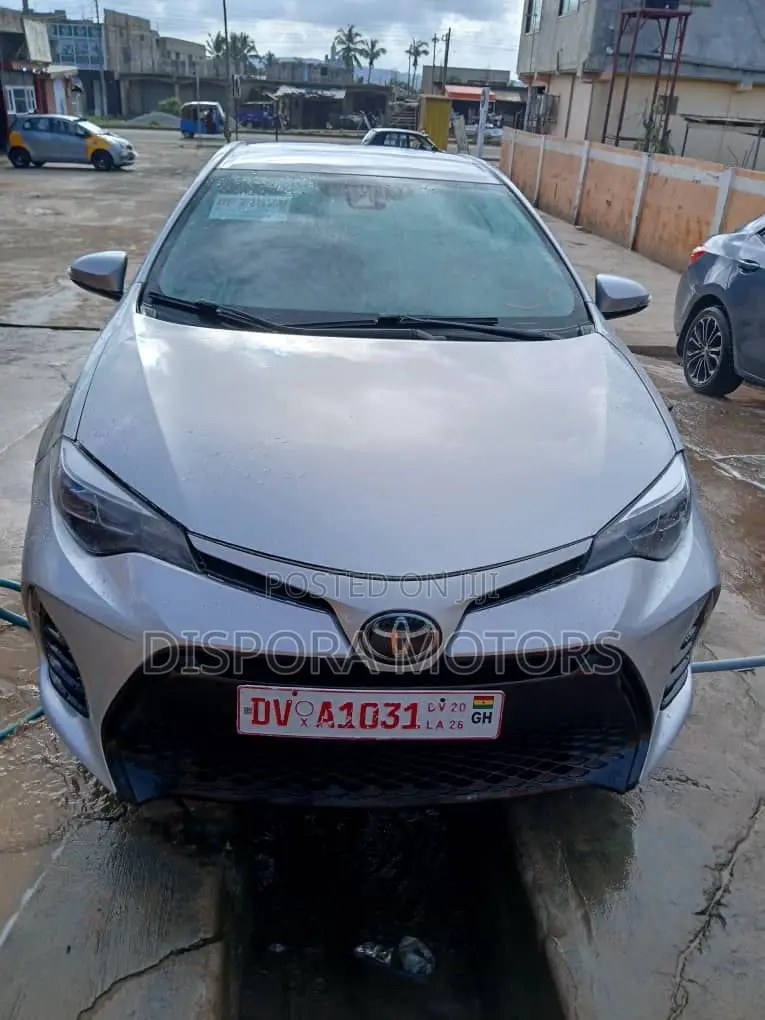 Toyota Corolla 2017 Gray