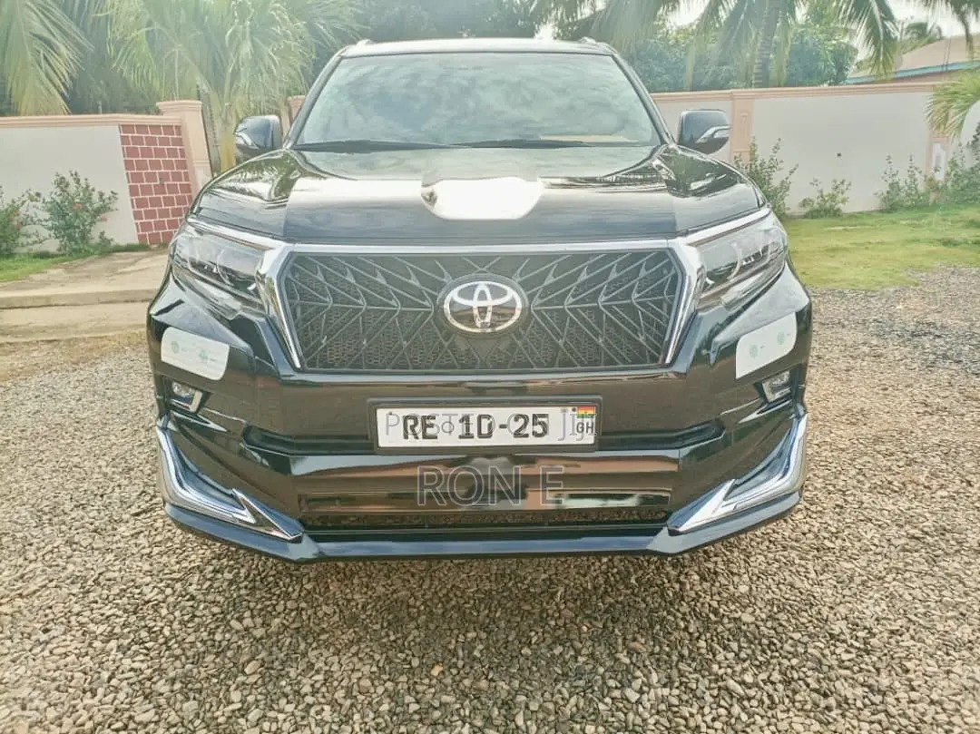 Toyota Land Cruiser Prado 2015 Black