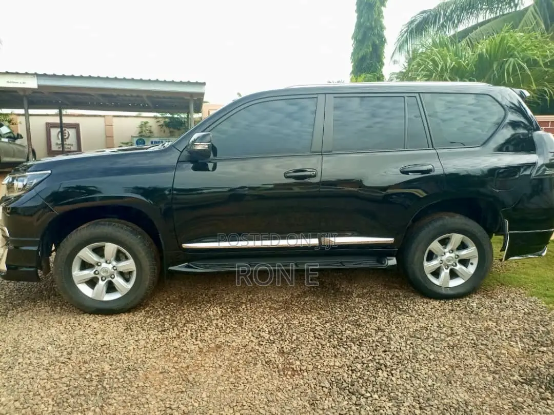 Toyota Land Cruiser Prado 2015 Black