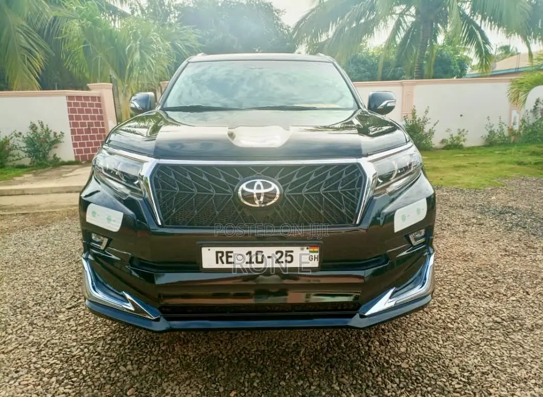 Toyota Land Cruiser Prado 2015 Black