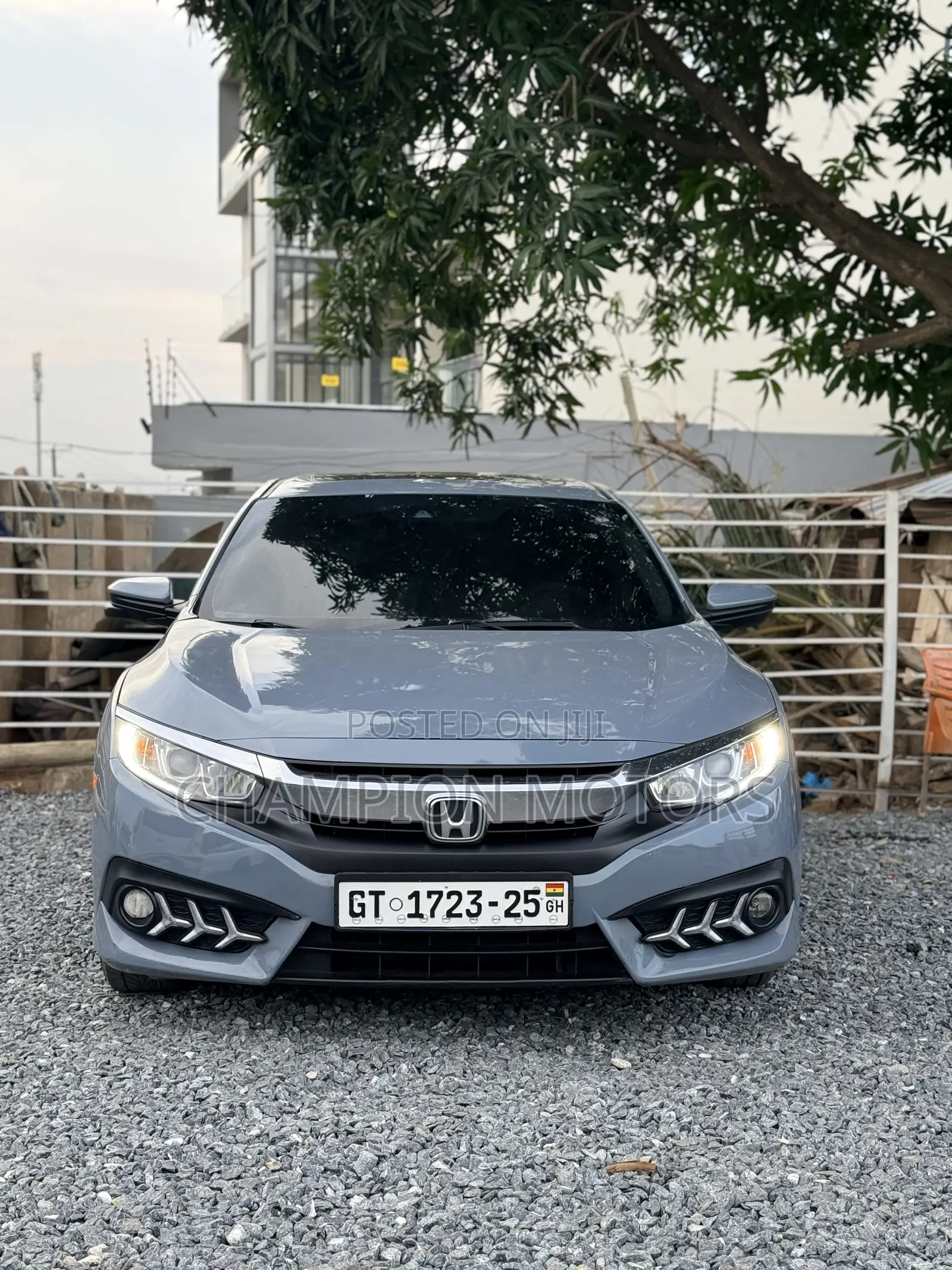 Honda Civic EX 4dr Sedan (2.0L 4cyl) 2017