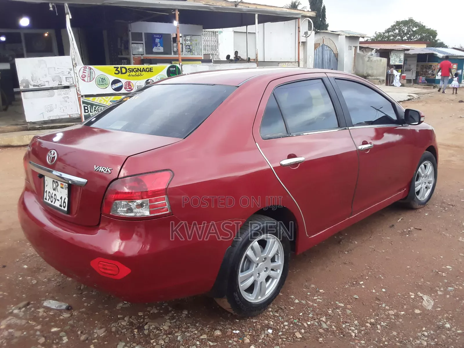 Toyota Yaris 2010 Red