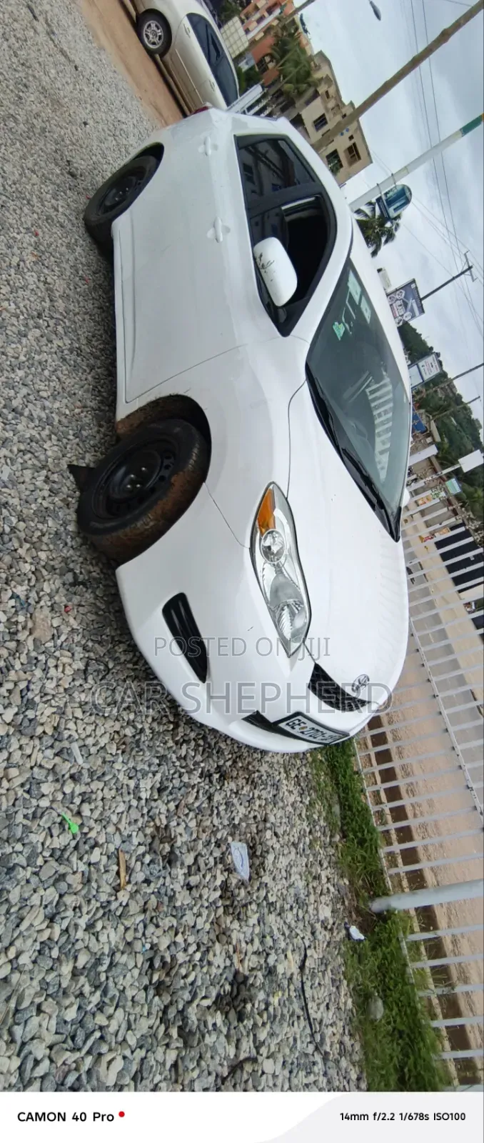 Toyota Matrix L Hatchback FWD (1.8L 4cyl 5M) 2012 White