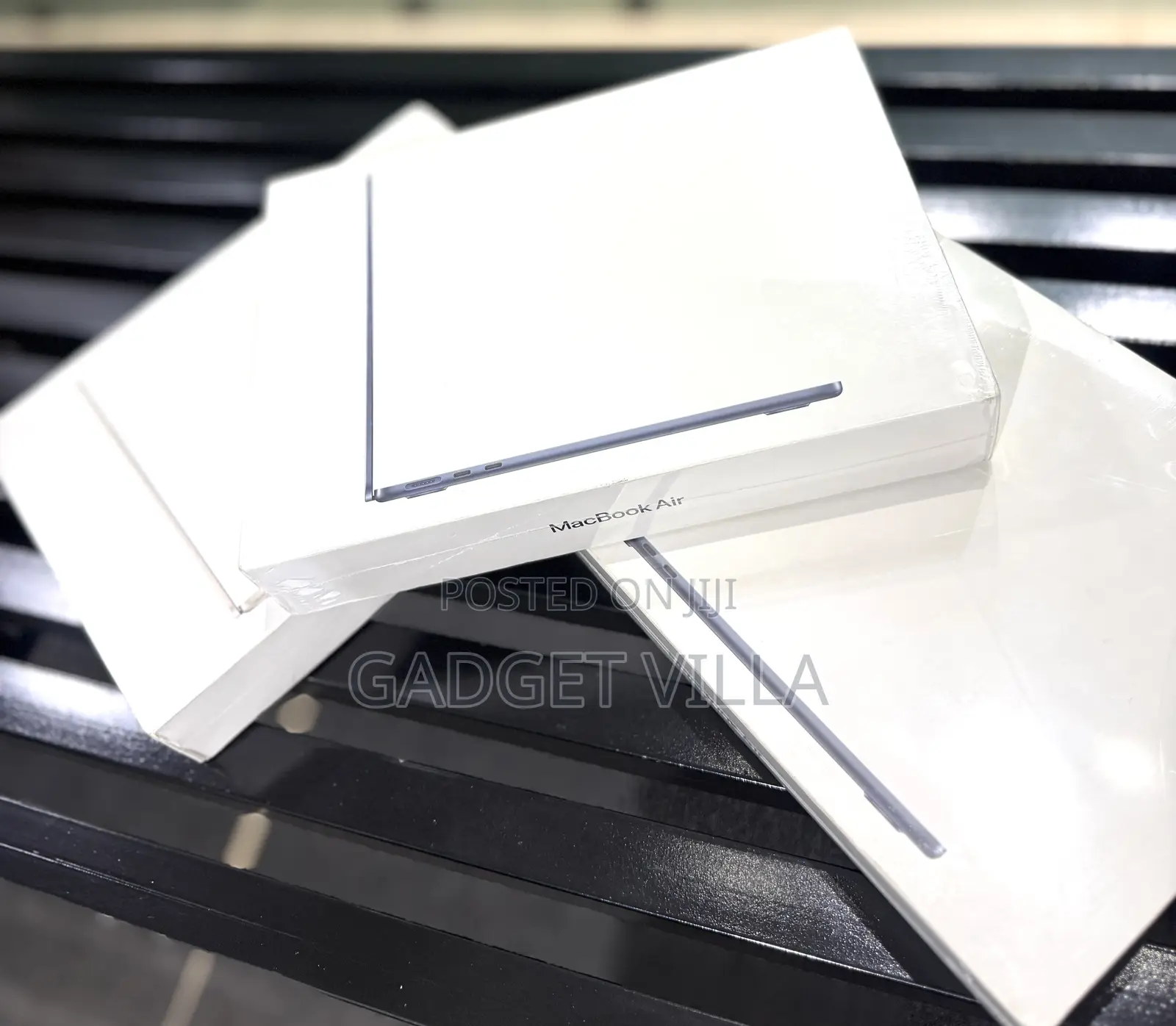 New Laptop Apple MacBook Air 2026 M5 16GB Apple M5 SSD 512GB