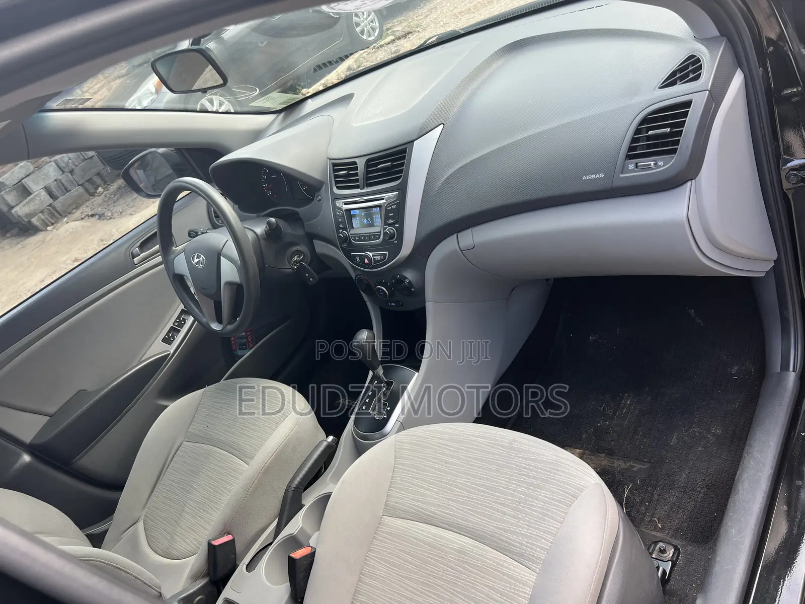Hyundai Accent SE Sedan 2016 Black