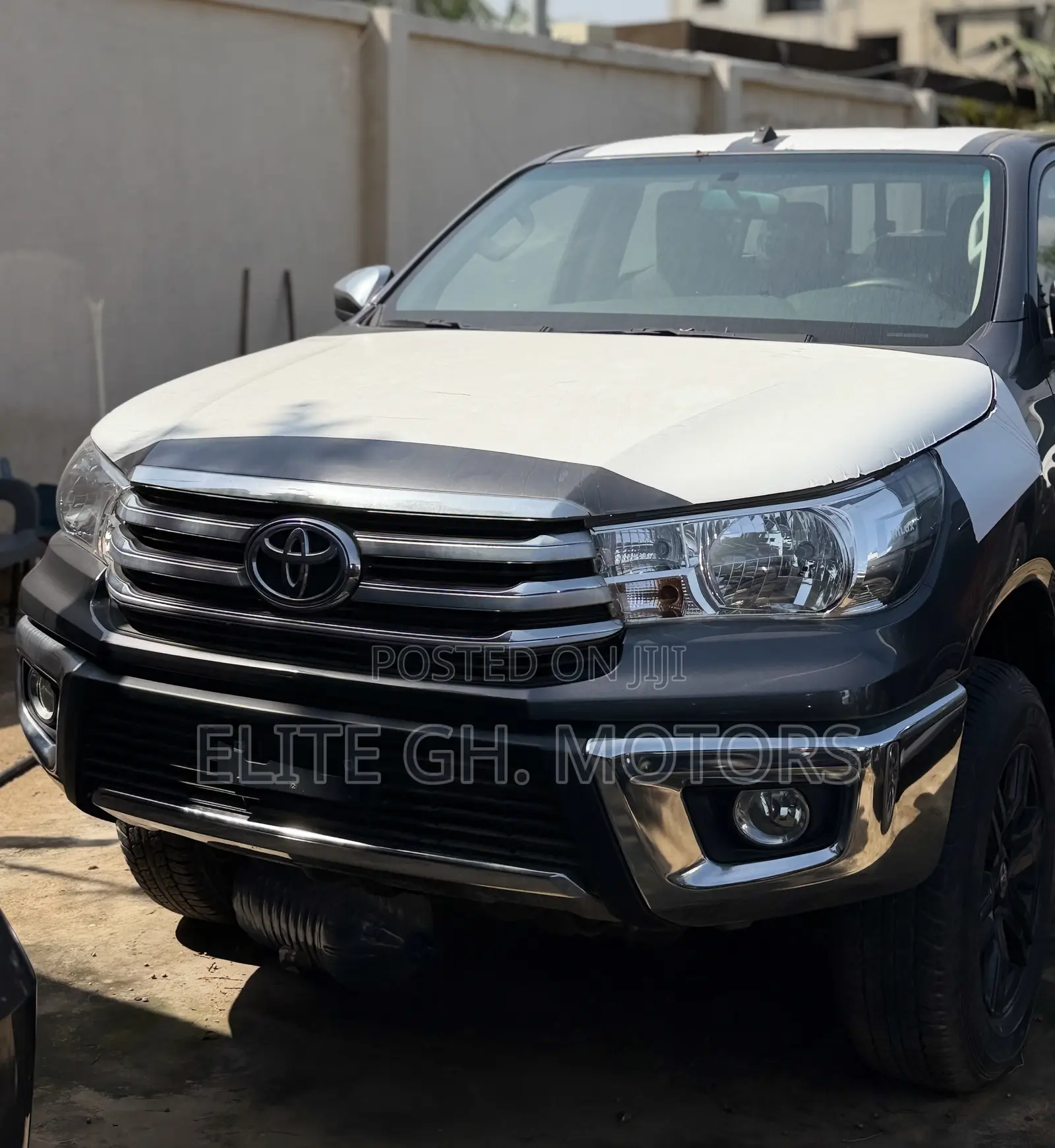 New Toyota Hilux 2023 Black