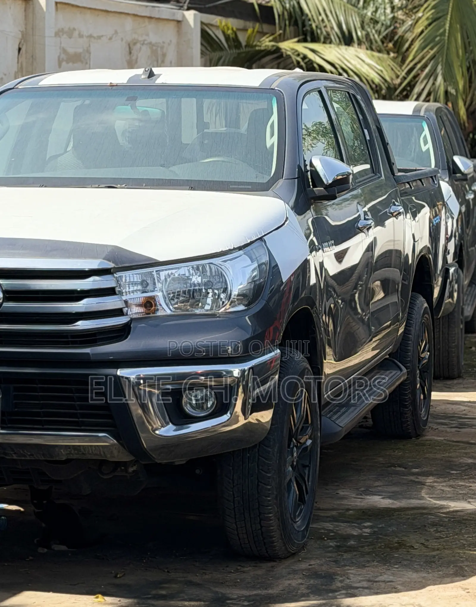 New Toyota Hilux 2023 Black