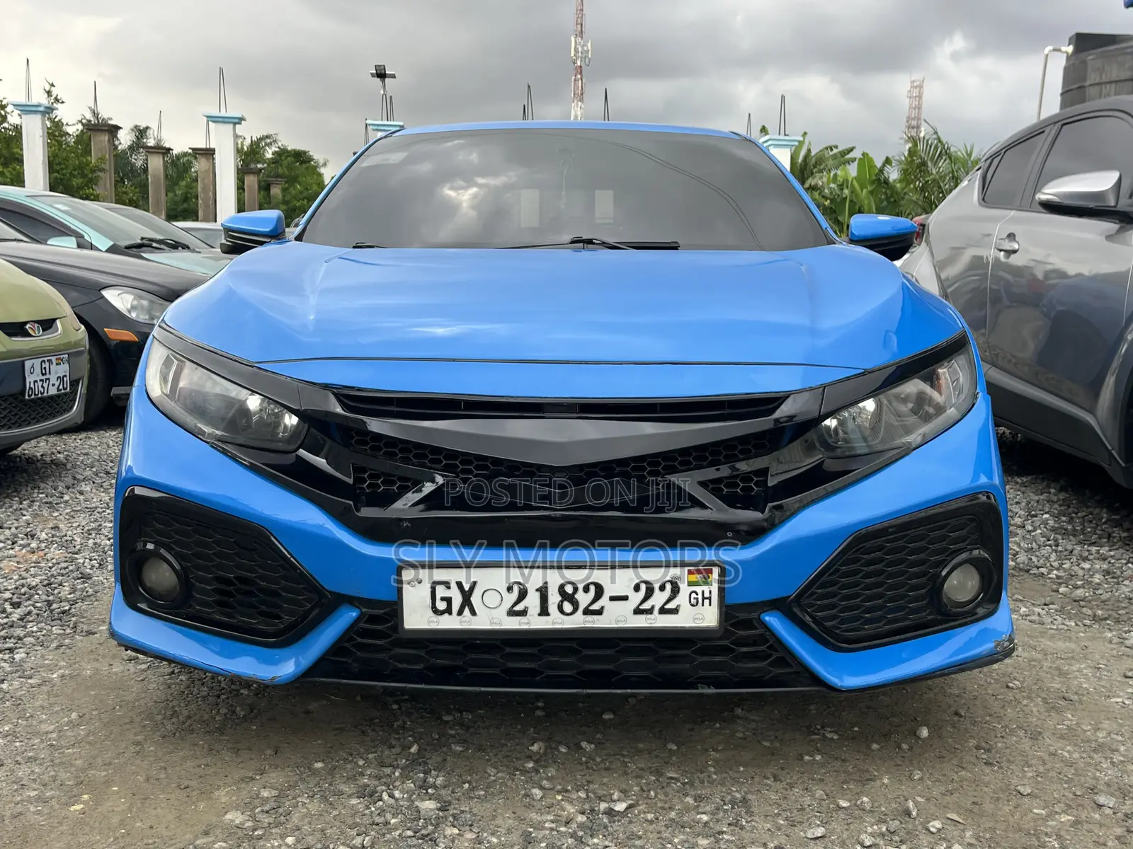 Honda Civic LX 4dr Hatchback (1.5L 4cyl) 2017 Blue