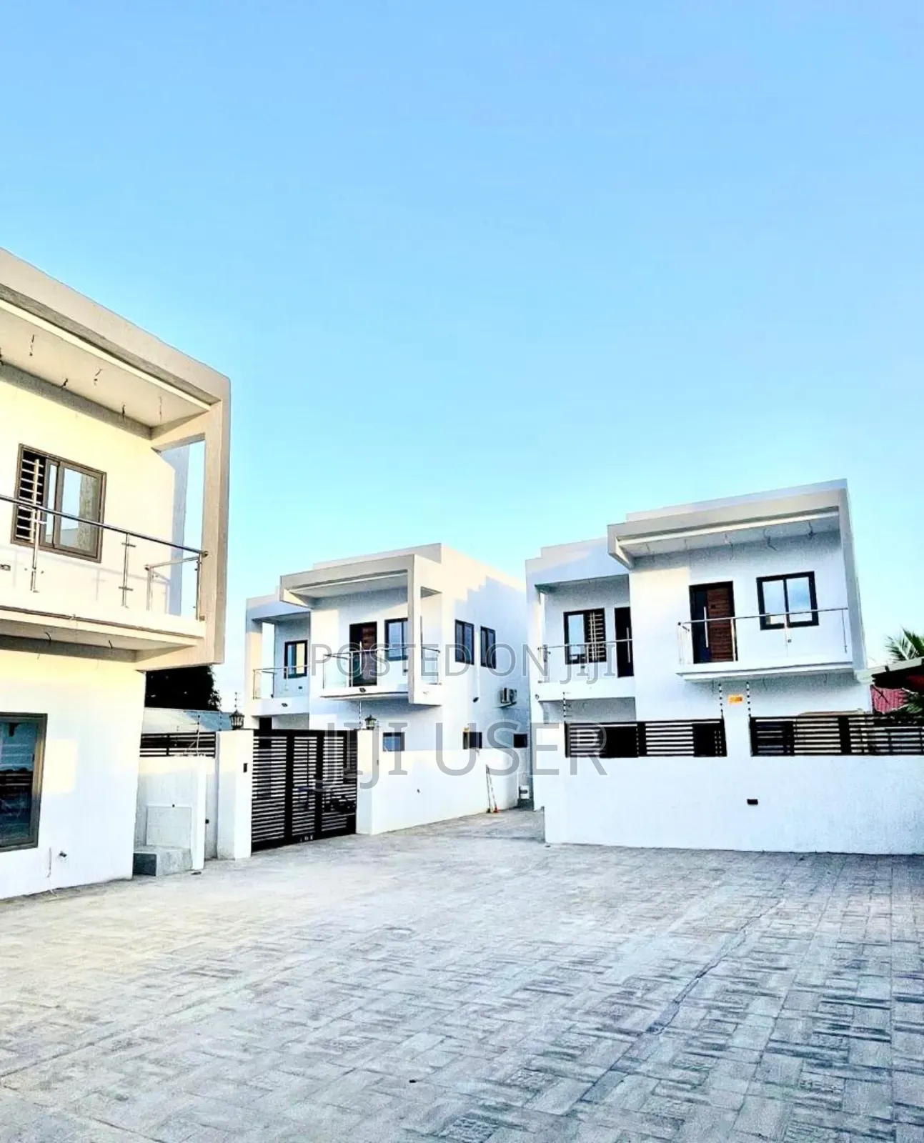 4bdrm House in Oyarifa New York for sale