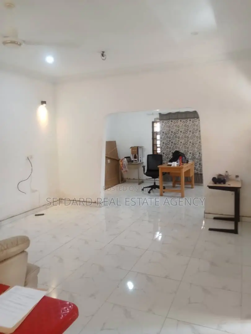 3bdrm House in Sefdard Properties, West Legon for rent