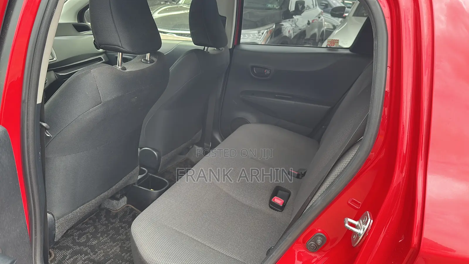 Toyota Vitz 2012 Red