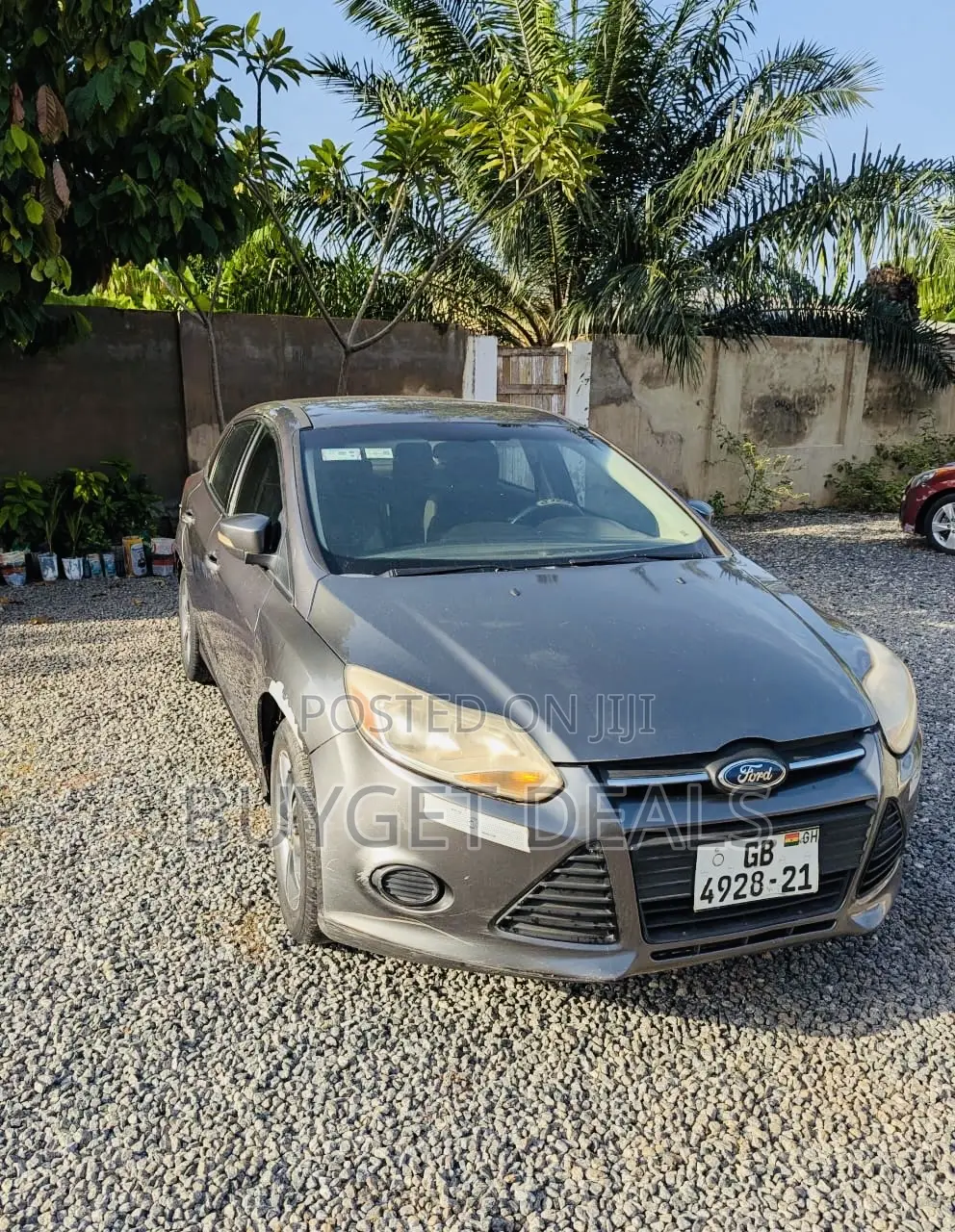 Ford Focus S Sedan FWD (2.0L 4cyl 5M) 2013 Silver