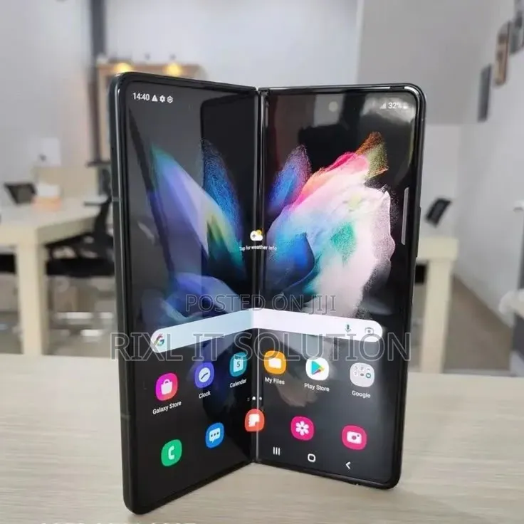 New Samsung Galaxy Z Fold 3 256 GB Black