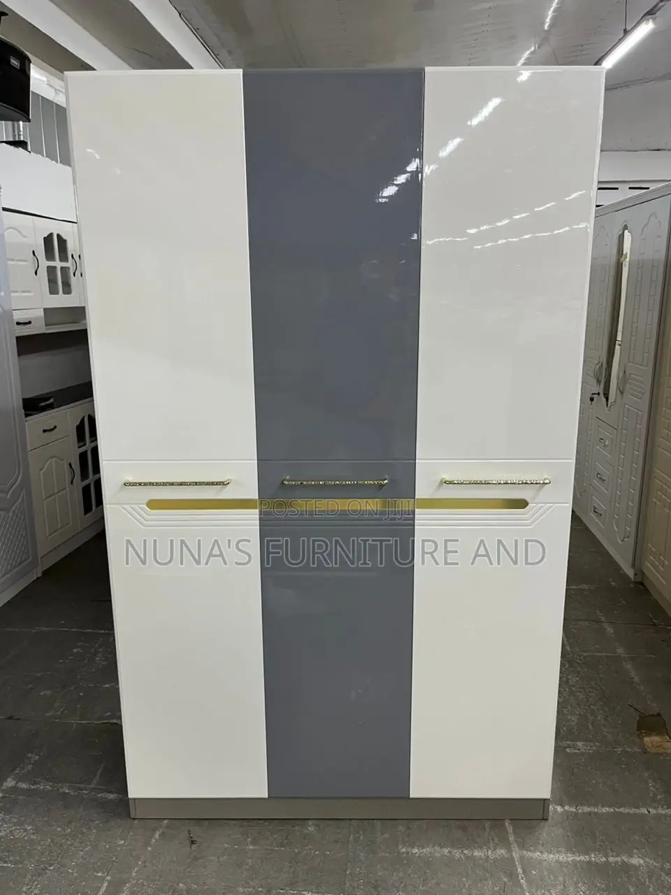 High Quality 3-1 Wardrobe
