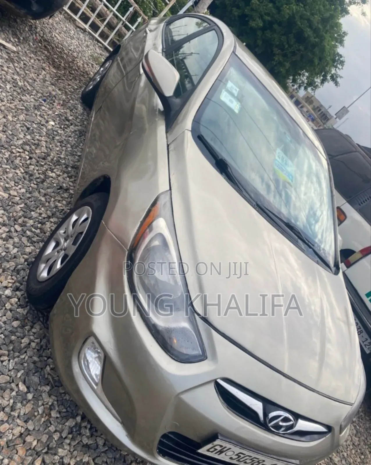 Hyundai Accent 2011 Gold