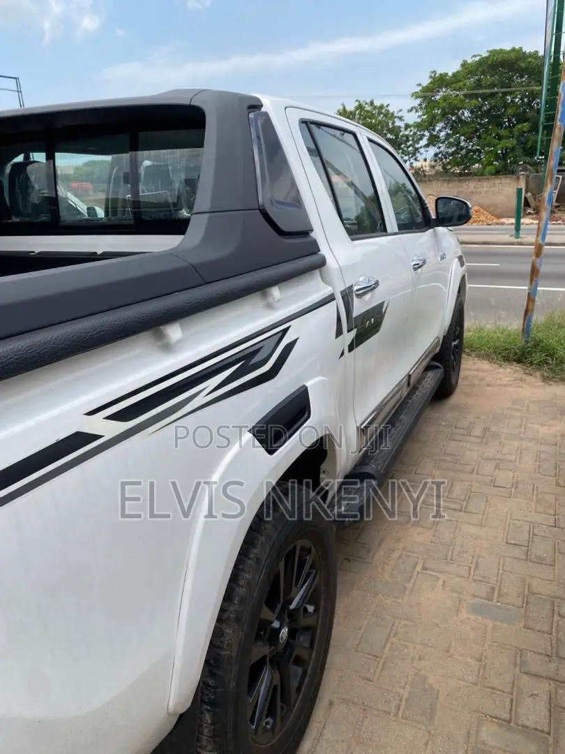 Toyota Hilux Revo Double Cab Deisel 2.4 RWD 2022 White