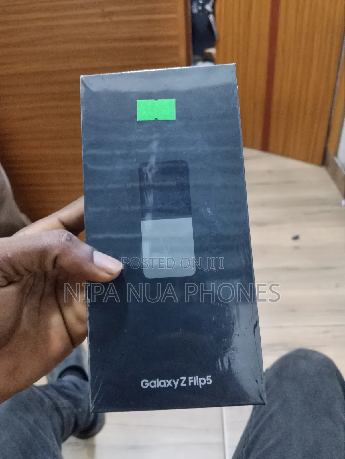 New Samsung Galaxy Z Flip5 256 GB Silver